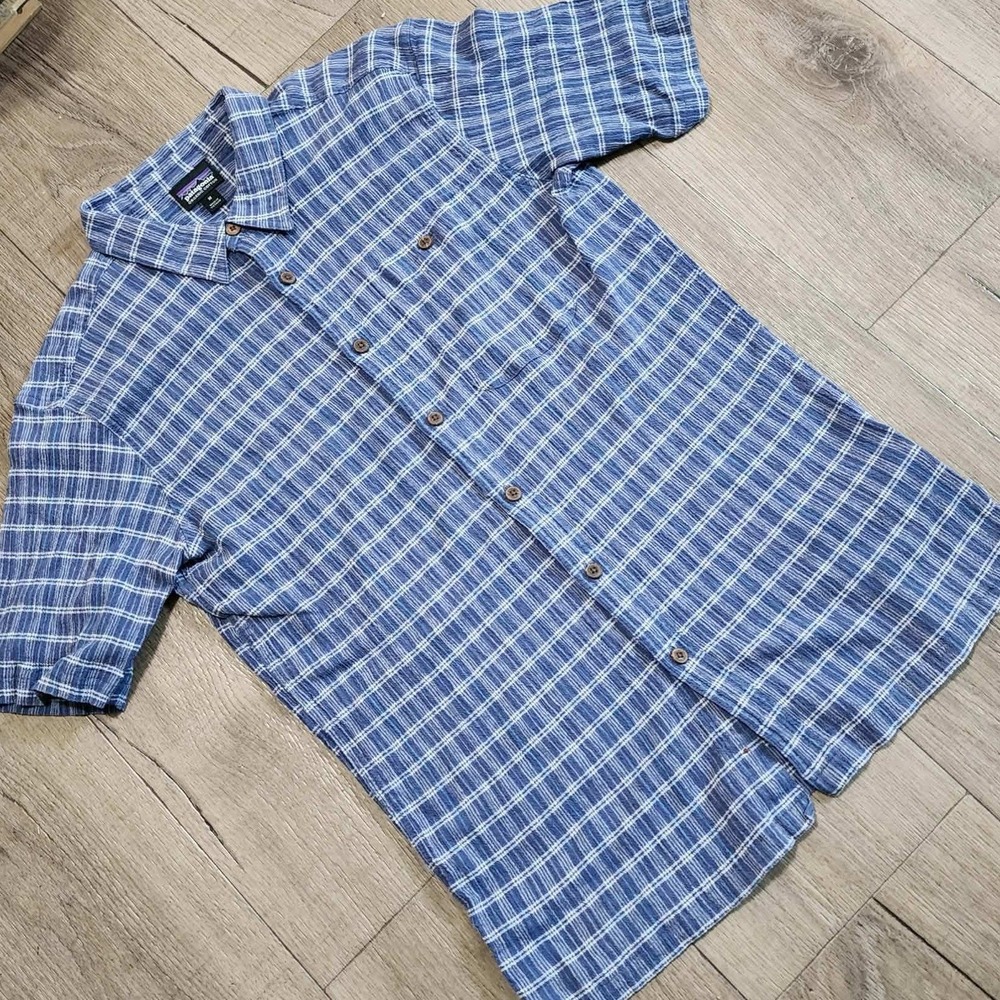 Patagonia Mens Organic Cotton Seersucker Plaid Short Sleeve Button Down Shirt M